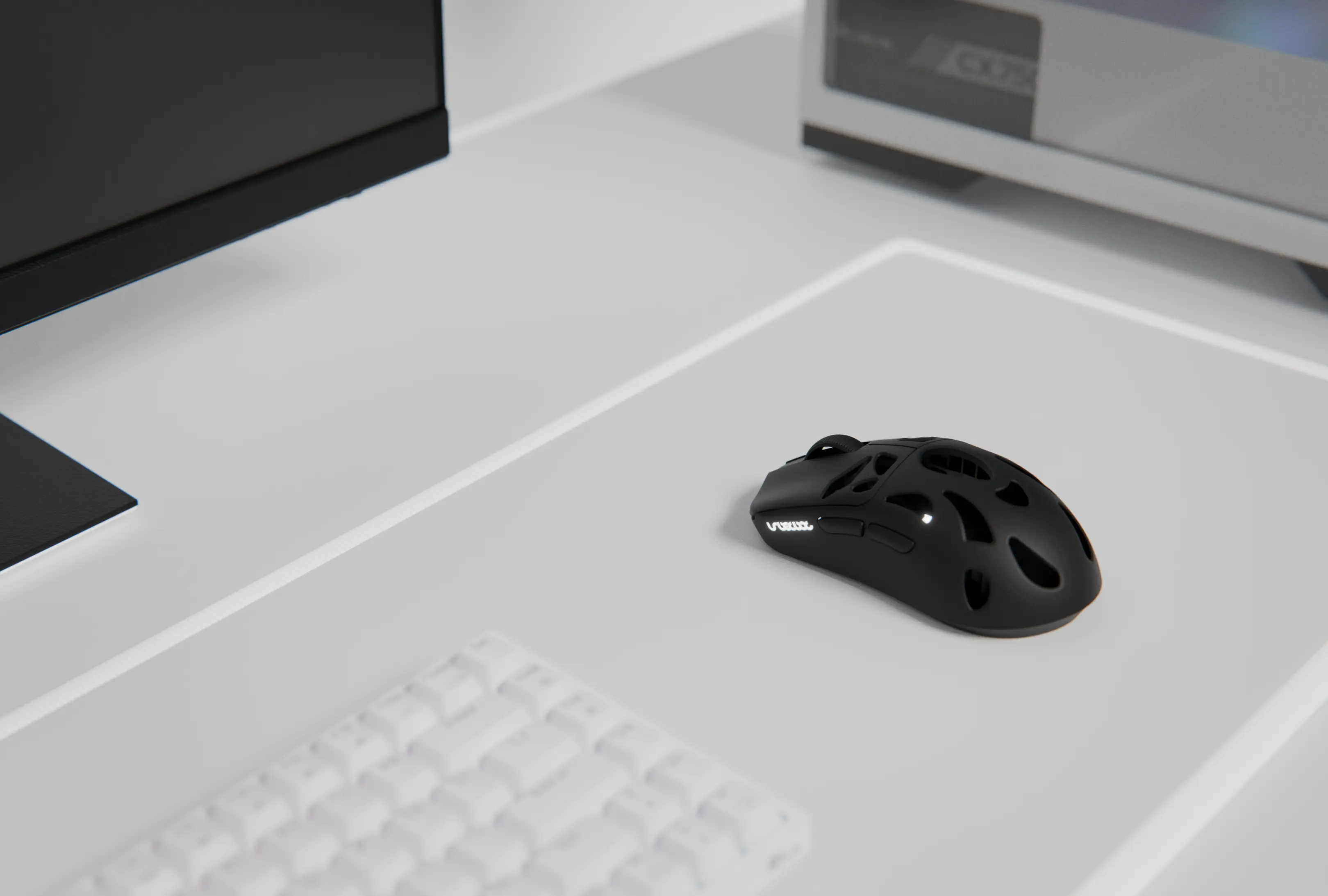 UNDERDOG PRO Gaming Mouse Desk Setup
