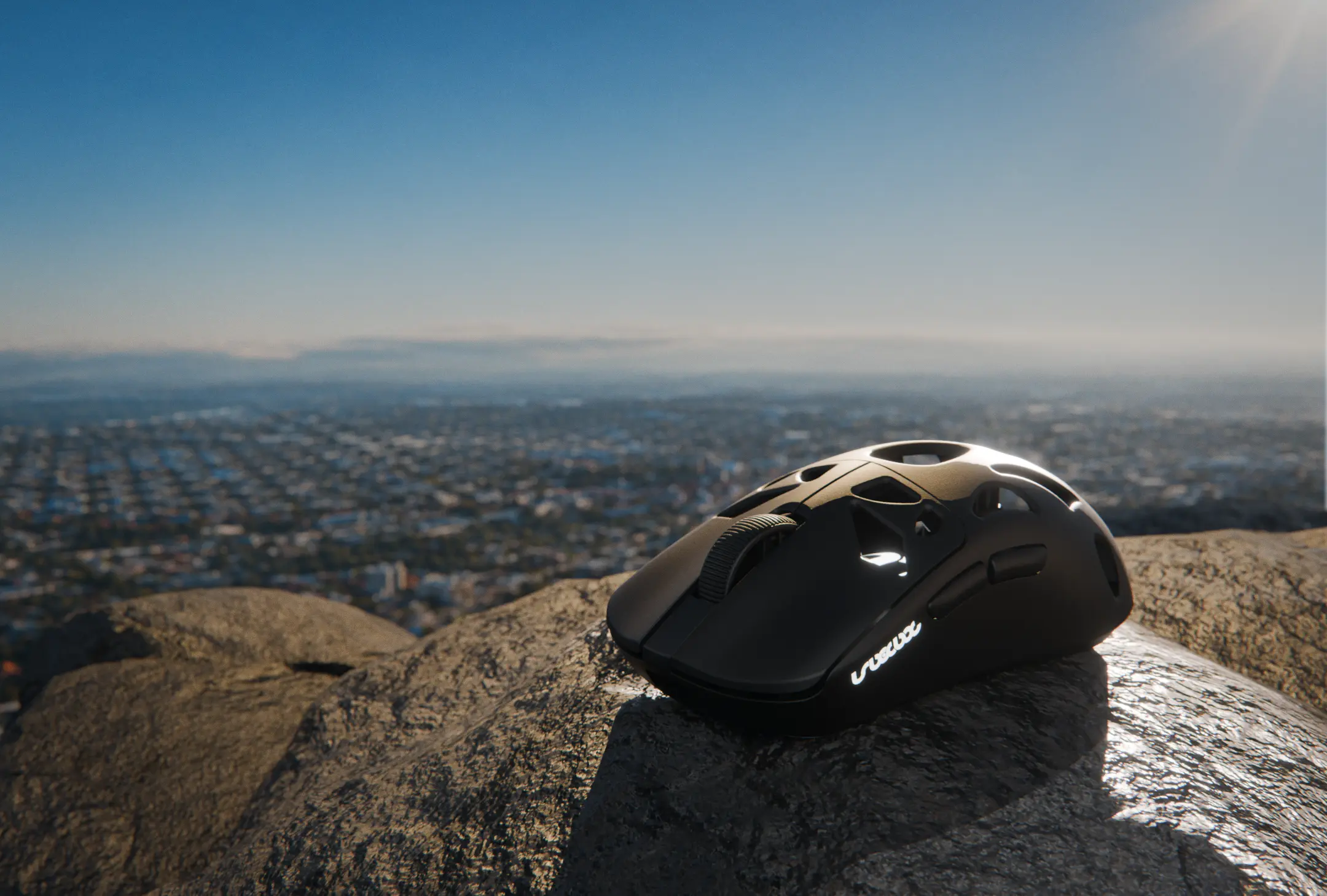 UNDERDOG PRO Gaming Mouse Hero Shot