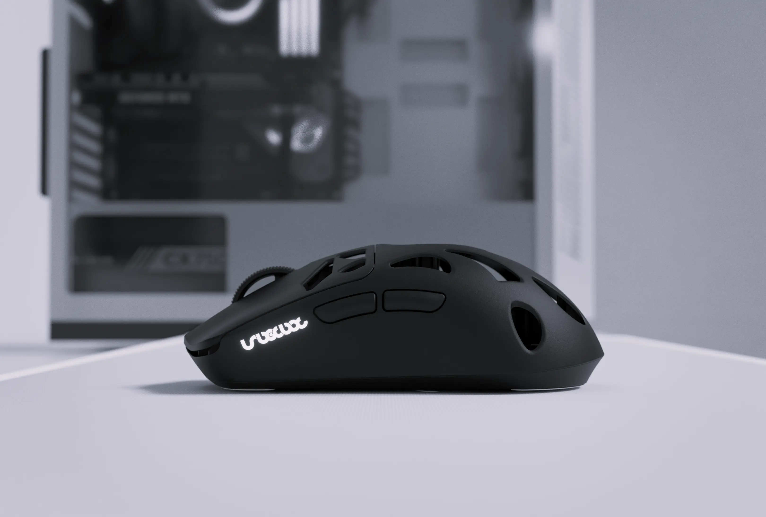 UNDERDOG PRO Gaming Mouse Side View
